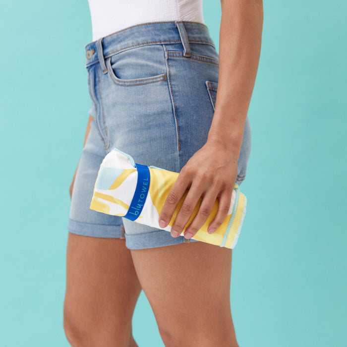 LEMON SLICES Reversible Beach Towel