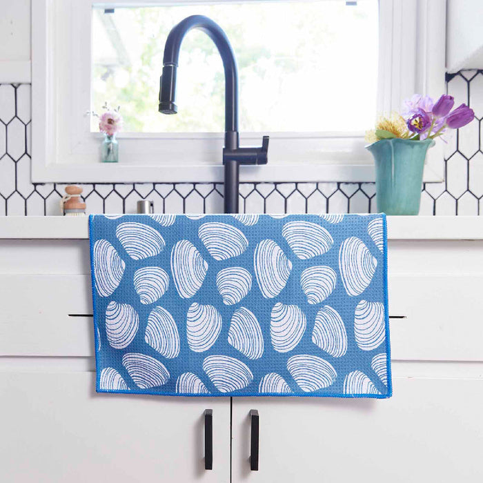 CLAMSHELLS blu Kitchen Tea Towel