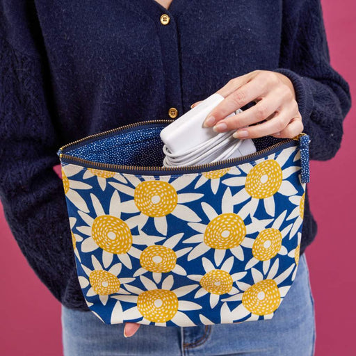 STRAW SUNFLOWER YELLOW Pouch, Large