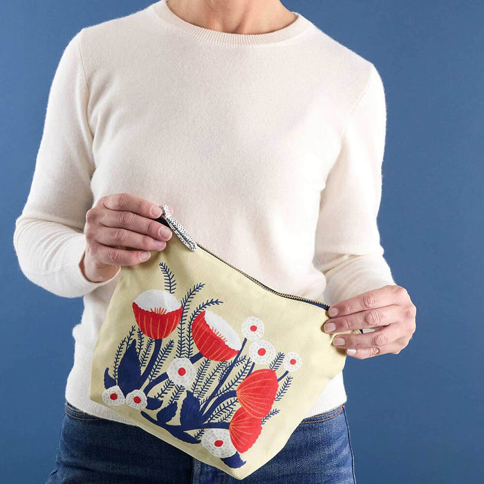 Buttercup Pouch Large